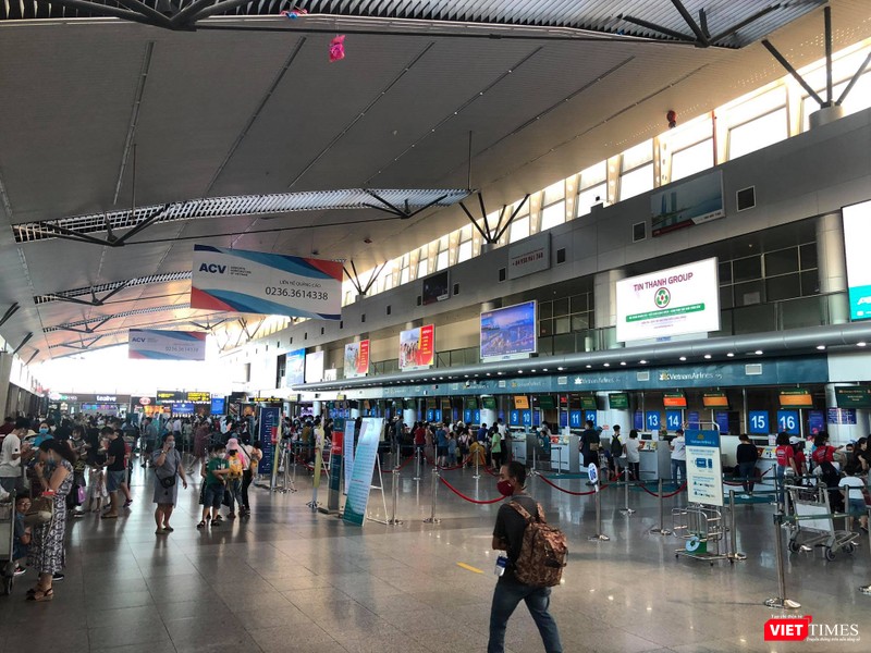 Hình ảnh tại ga đi (Departures) sân bay Đà Nẵng Hình ảnh tại ga đi (Departures) sân bay Đà Nẵng