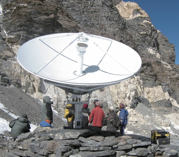 Tháng 8 năm 2007, tại độ cao 5.200m và 6.500m trên mực nước biển của đỉnh Everest, Huawei đã xây dựng một trạm gốc tại đây (Ảnh: Huawei)