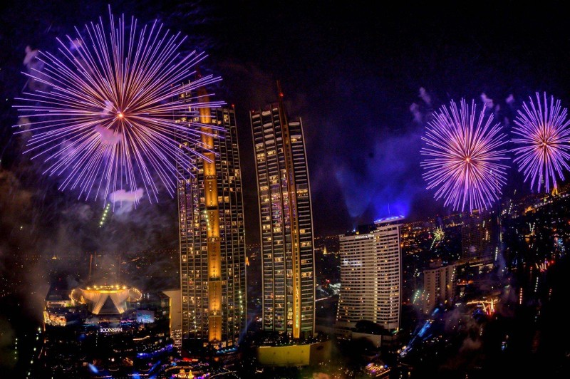 Pháo hoa ở Bangkok (ảnh: AFP) Pháo hoa ở Bangkok (ảnh: AFP)