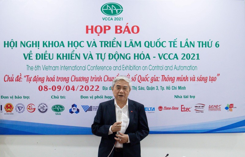 ông Nguyễn Quân - nguyên Bộ trưởng Bộ Khoa học Công nghệ, Chủ tịch Hội Tự động hóa Việt Nam giới thiệu sự kiện VCCA 2021
