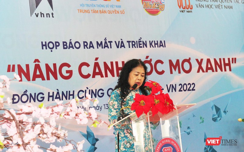 Bà Đỗ Thị Minh Ngọc - Phó Chủ tịch Hội đồng Trung tâm Bản quyền số phát biểu tại sự kiện Bà Đỗ Thị Minh Ngọc - Phó Chủ tịch Hội đồng Trung tâm Bản quyền số phát biểu tại sự kiện