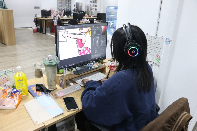 Ngoài ra, Sconnect còn có các bộ phim hoạt hình 2D và 3D sử dụng các công cụ hỗ trợ như máy tính và bảng vẽ wacom Ngoài ra, Sconnect còn có các bộ phim hoạt hình 2D và 3D sử dụng các công cụ hỗ trợ như máy tính và bảng vẽ wacom