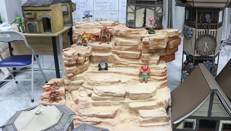 Để làm được một bối cảnh đất sét như thế này, các họa sĩ của Sconnect đã phải mất tới 3 tháng để hoàn thiện Để làm được một bối cảnh đất sét như thế này, các họa sĩ của Sconnect đã phải mất tới 3 tháng để hoàn thiện