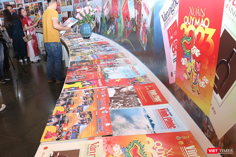 Gian triển lãm của báo chí địa phương