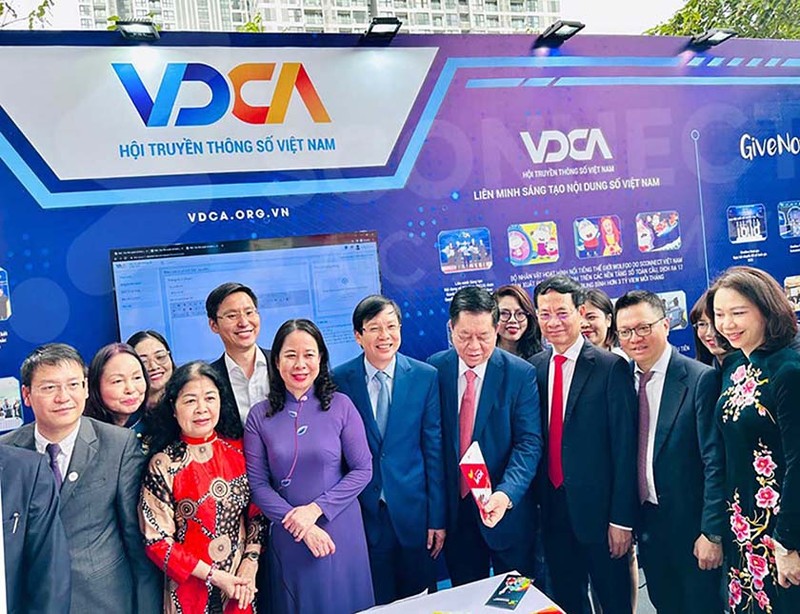 Lãnh đạo Bộ Thông tin và Truyền thông và Ban Tuyên giáo Trung ương thăm gian triển lãm của VDCA tại Hội báo toàn quốc 2023 hoi-bao-toan-quoc-vdca-6157.jpg