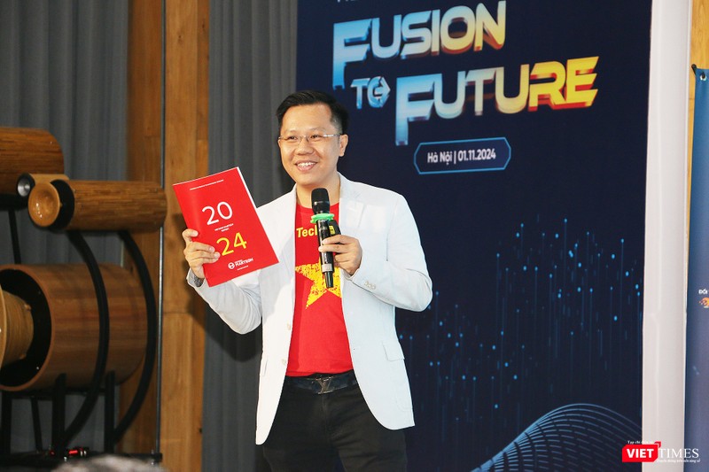 Ông Đinh Lê Đạt giới thiệu báo cáo Vietnam Martech Report 2024 vt_dinh le dat.jpg
