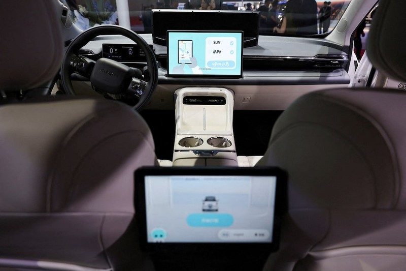 Nội thất của một chiếc robotaxi của hãng Pony.ai. Ảnh: Reuters Robot taxi - Reuters.jpg