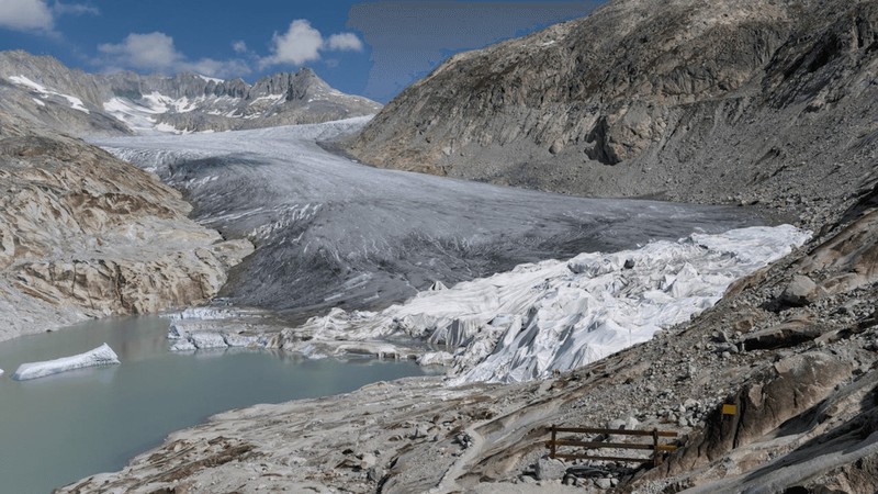 Sông băng Rhone ở dãy Alps của Thụy Sĩ, Thụy Sĩ. Ảnh: Pexels Sông băng Rhone ở dãy Alps của Thụy Sĩ, Thụy Sĩ- Pexels.jpg