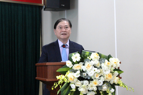 TSKH Phan Xuân Dũng – Bí thư Đảng ủy, Chủ tịch Liên hiệp Hội Việt Nam phát biểu tại buổi lễ. Phan Xuan Dung 2.png