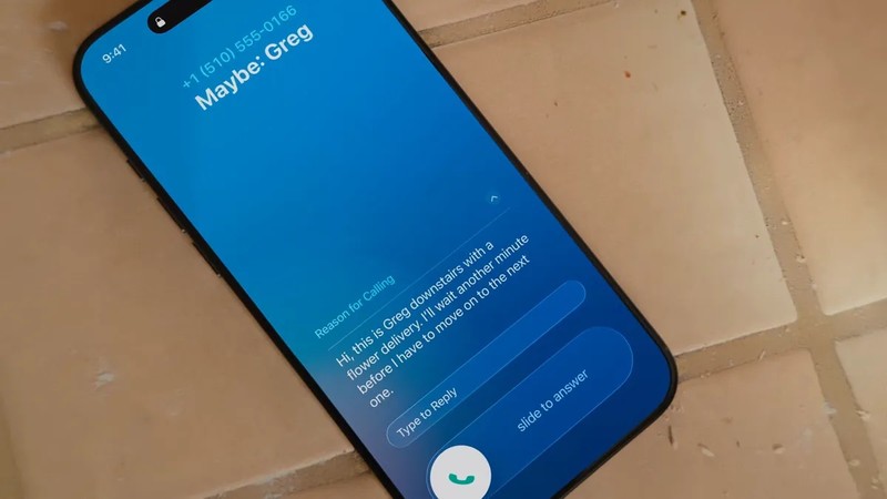 Giao diện nhận cuộc gọi trên iOS 26. Ảnh: Tech Radar kiem tra cuoc goi ios 26 - Tech Radar.jpg