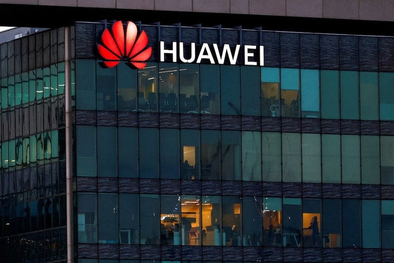 Ảnh minh họa: Reuters huawei building - Reuters.jpg