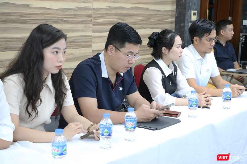 Hội nghị thu hút sự tham gia của đại diện nhiều tổ chức hoạt động trong lĩnh vực công nghệ số. vt_quan khach.jpg