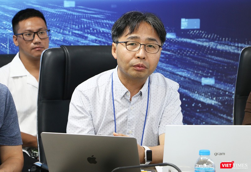 Ông Byung Sun Yoon giới thiệu về hoạt động bảo vệ bản quyền của công ty BeyondTech vt_Byung Sun Yoon.jpg