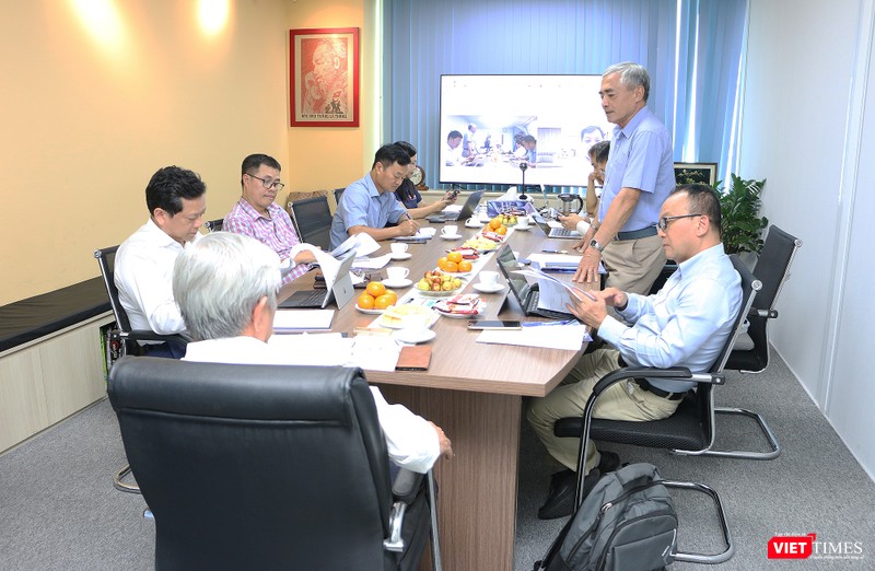 Hội đồng Chung khảo Giải thưởng VDA 2025 làm việc ngày 16/9/2025 để chọn lựa ra các hồ sơ xuất sắc nhất để vinh danh tại Lễ trao giải diễn ra vào ngày 7/10 vt_hoi dong chung khao vda 2025.jpg
