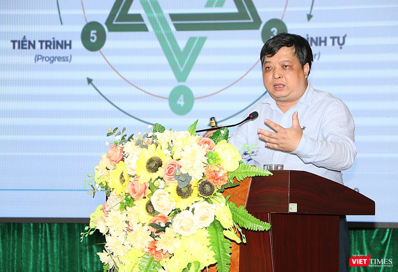 Ông Lê Nguyễn Trường Giang, Viện trưởng DTSI phát biểu tại hội thảo vt_le nguyen truong giang.jpg