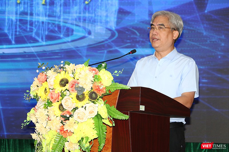 Ông Nguyễn Hưng Quốc, Phó chủ tịch phường Xuân Đỉnh tham luận về đô thị thông minh vt_nguyen hung quoc.jpg
