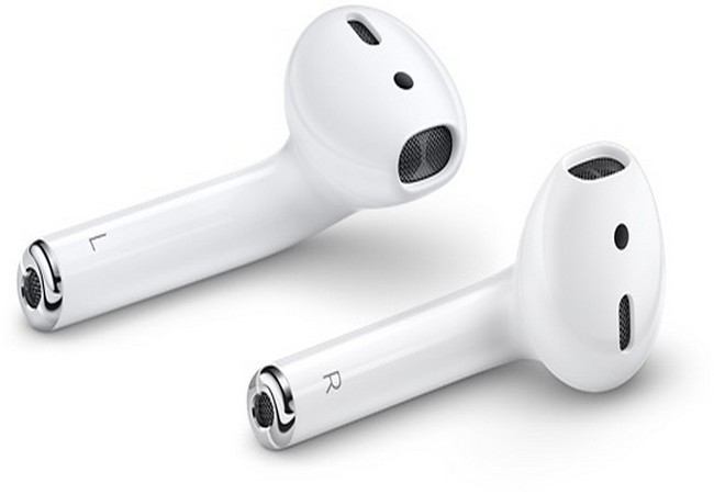 Phiên bản mới của tai nghe AirPods có thể sẽ được phát hành vào nửa cuối năm 2018 (ảnh: Reuters)