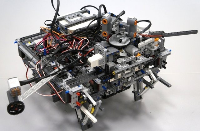 Cận cảnh robot Forrester (Ảnh ITMO) Cận cảnh robot Forrester (Ảnh ITMO)