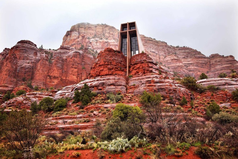 Nhà thờ Holy Cross (Ảnh: redsedona.com) Nhà thờ Holy Cross (Ảnh: redsedona.com)