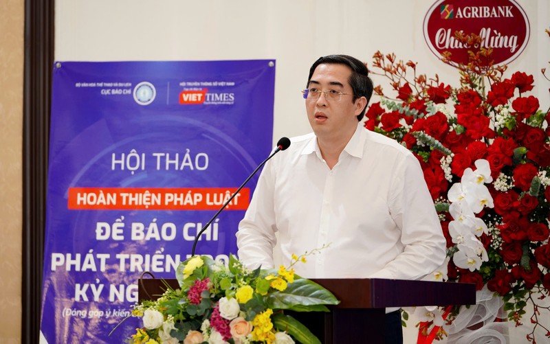TS Lê Hải, Ủy viên Ban Biên tập, Trưởng Ban Tạp chí Cộng sản điện tử - Tạp chí Cộng sản, trình bày tham luận. z6606452401493_f7ba2fcaca10c00d135a20f67399c034.jpg
