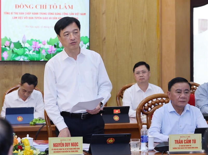 Đồng chí Nguyễn Duy Ngọc, Ủy viên Bộ Chính trị, Bí thư Trung ương Đảng, Chủ nhiệm Ủy ban Kiểm tra Trung ương phát biểu tại buổi làm việc. Đồng chí Nguyễn Duy Ngọc, Ủy viên Bộ Chính trị, Bí thư Trung ương Đảng, Chủ nhiệm Ủy ban Kiểm tra Trung ương phát biểu tại buổi làm việc.