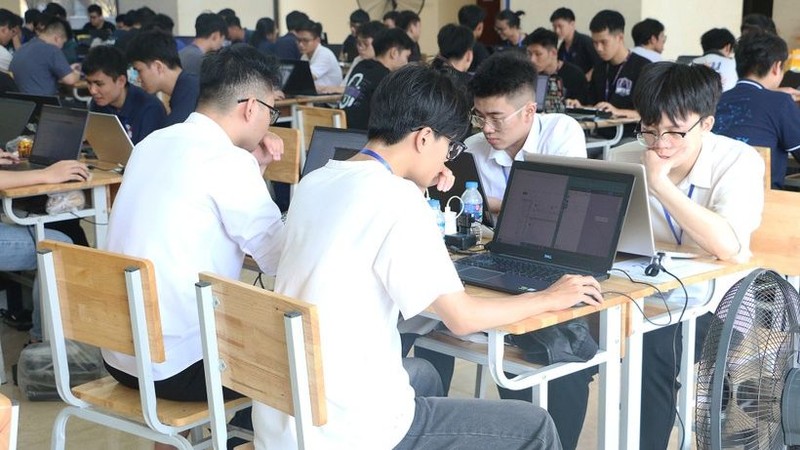 Cuộc thi "Sinh viên với Công ước Hà Nội" đã thu hút tới 33.136 bài dự thi đến từ 156 trường đại học, cao đẳng trên cả nước
