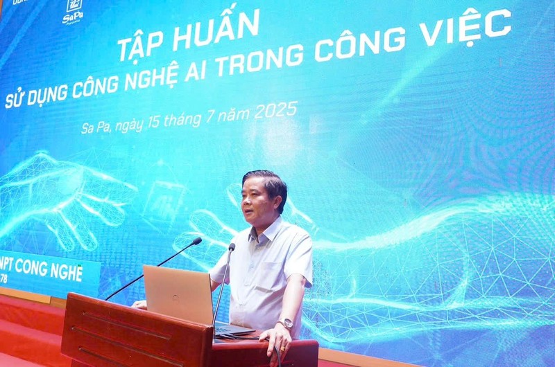 Đồng chí Phan Đăng Toàn - Tỉnh ủy viên, Bí thư Đảng ủy phường Sa Pa ad-4nxef7wzw0dphgmg7utbmk9pct-udyiw8sworme8rzi60dbov4xkelrhdrmibpgtm2tuhshlckh7iyievwl9ckqfaswvrdwftc5tqzafyydia6s2zxg2erssjkdefy7iezossyqumyrasgbxw1esc1a-4454.jpg