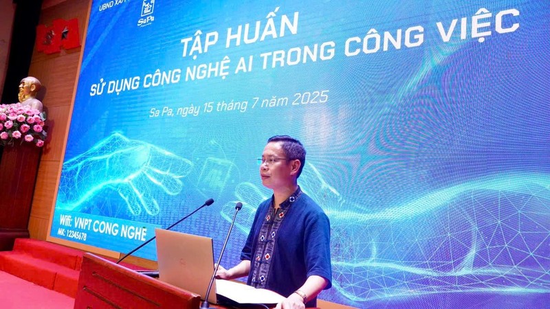 Đồng chí Cao Bá Quý - Chủ tịch UBND xã Tả Van phát biểu tại buổi lễ ad-4nxfzklkchjtoxzcq4ldl0ulhggxcicsflhxayxxnvw3we5lftrafjo2ieqpherhdhpzc2sjj69vju3iht26miuqg-7ahzbptv6prjbueq39myjkm74upwfb4mvw-j3h8v9wr5pro4ccmhbjnsmsusqk-7816.jpg