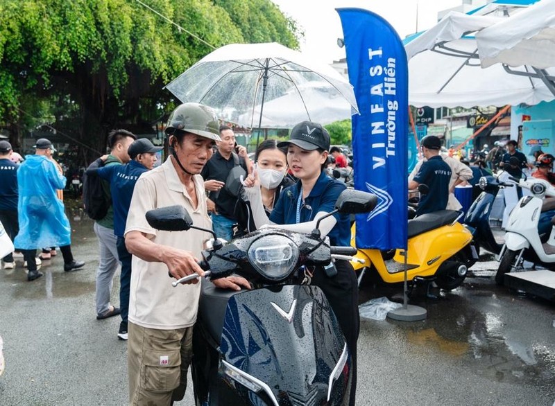 Các điểm tư vấn và đăng ký lái thử luôn trong tình trạng “full” ad-4nxfsxkqqsfo4-1rg2qxl0us6d-c-fwmevrom4oxrjsya4ij5bhikwxwvah7-fkd40ubqcsqx8mt-tpn6bmtnc5y-gbmvixc1dp5uljjsazdrzi7p3mcxkaa8zdun1wng8ttkcxt-7euyebgygds-5q-8817.jpg