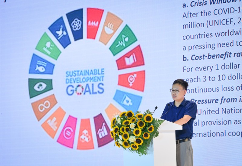PGS.TS.BS Zhuifeng Guo Zhuifeng Guo chia sẻ kinh nghiệm của Trung Quốc trong việc triển khai chính sách dinh dưỡng học đường DSC_3004.jpg