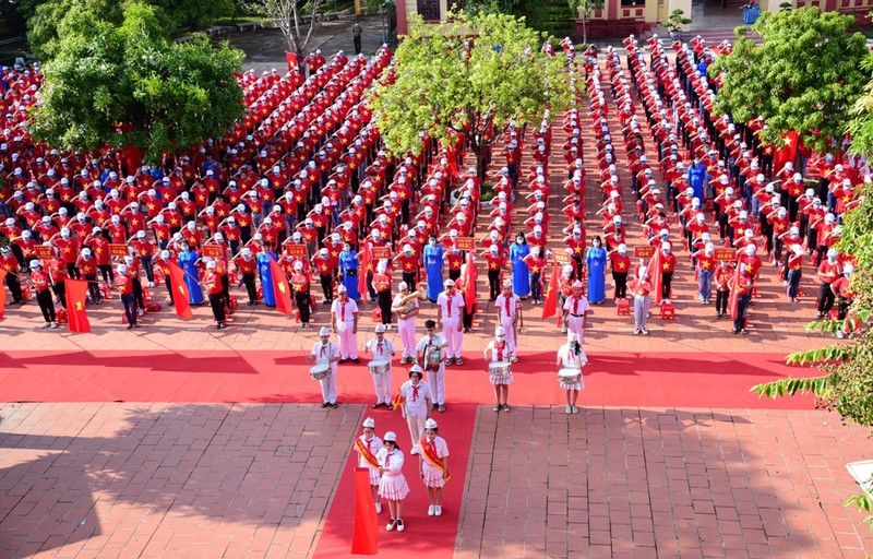Chủ tịch nước Lương Cường tin tưởng tin tưởng các em học sinh, sinh viên, học viên sẽ tiếp tục nuôi dưỡng ước mơ, không ngừng học tập, rèn luyện, trở thành những công dân yêu nước, trách nhiệm, sáng tạo, giàu lòng nhân ái, có khát vọng lớn lao để xây dựng đất nước ngày càng phồn vinh, hạnh phúc 20220905065948-10031-1754989217322757019845.jpeg