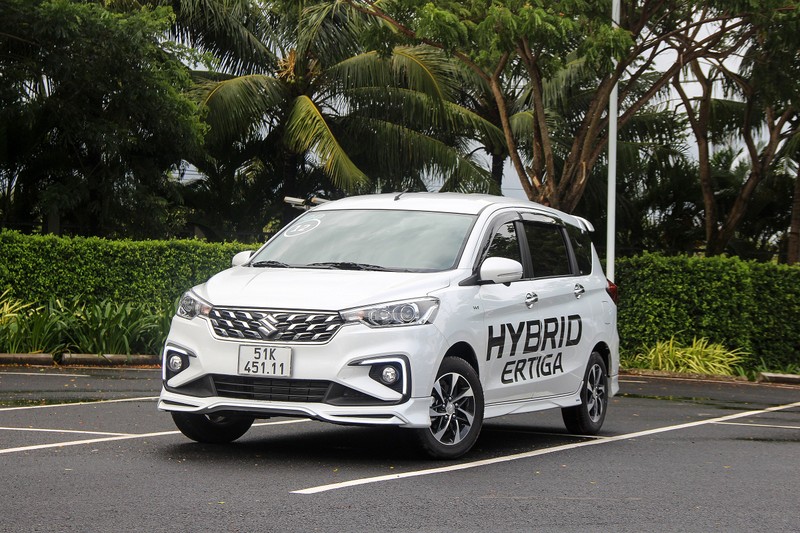 Mẫu hybrid của Suzuki bứt phá doanh số trong 4 tháng đầu năm