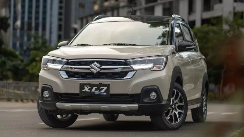 Suzuki XL7 bổ sung phiên bản, đại lý bắt đầu nhận cọc