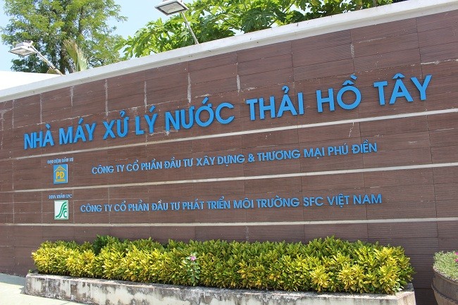 Mới chỉ có 2 trên tổng số hơn 100 cơ sở dịch vụ phản hồi lại trạm xử lý nước thải Hồ Tây.