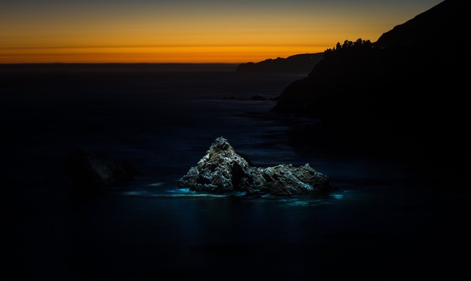 Hai nhiếp ảnh gia Ryland West và Paul Heran đã dùng Drone Lighting để ghi lại khung cảnh thiên nhiên hùng vỹ củaBắc California, Nevada, và Iceland. Hai nhiếp ảnh gia Ryland West và Paul Heran đã dùng Drone Lighting để ghi lại khung cảnh thiên nhiên hùng vỹ củaBắc California, Nevada, và Iceland.