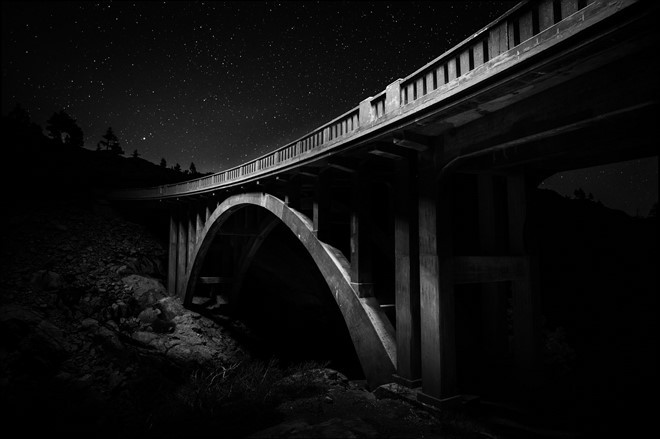 Đèo Donner trong bộ phim kinh dị cùng tên hiển lên với vẻ đẹp đầy ma mị. Đèo Donner trong bộ phim kinh dị cùng tên hiển lên với vẻ đẹp đầy ma mị.