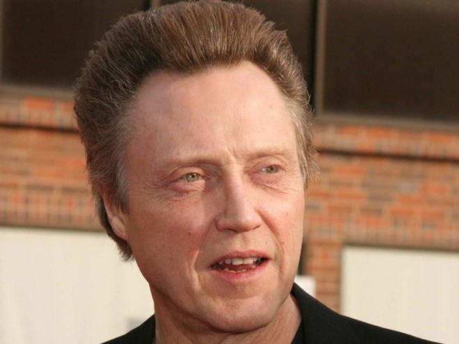 Christopher Walken- Nam diễn viên nổi tiếng bày tỏ với tạp chíNewsweektrong buổi phỏng vấn ra mắt phim “The Family Fang” rằng mọi chuyện trở nên thật yên bình kể từ ngày ông thôi dùng máy tính. Trước khi bấm mày bất kỳ bộ phim nào, các nhà sản xuất đều phải cho Christopher mượn một chiếc điện thoại “nghe gọi” chỉ để thông báo lịch quay. Thời điểm đóng máy cũng là lúc Chris trả nó lại cho đoàn làm phim. Christopher Walken- Nam diễn viên nổi tiếng bày tỏ với tạp chíNewsweektrong buổi phỏng vấn ra mắt phim “The Family Fang” rằng mọi chuyện trở nên thật yên bình kể từ ngày ông thôi dùng máy tính. Trước khi bấm mày bất kỳ bộ phim nào, các nhà sản xuất đều phải cho Christopher mượn một chiếc điện thoại “nghe gọi” chỉ để thông báo lịch quay. Thời điểm đóng máy cũng là lúc Chris trả nó lại cho đoàn làm phim.