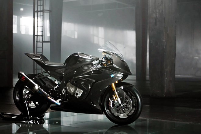 BMW HP4 Race concept có thiết kế chủ yếu từ sợi carbon- (Ảnh: Asphaltandrubber).