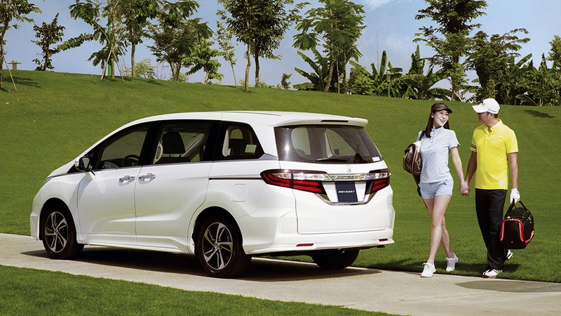 Các hãng ôtô tung khuyến mãi cuối năm ảnh 5