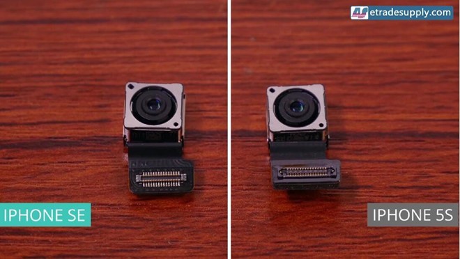 iPhone SE và 5S có máy ảnh sau cùng kích cỡ. Tuy nhiên, các bảng mạch của chúng không giống nhau. Khi module ảnh của 5S sang SE, camera không hoạt động được. iPhone SE và 5S có máy ảnh sau cùng kích cỡ. Tuy nhiên, các bảng mạch của chúng không giống nhau. Khi module ảnh của 5S sang SE, camera không hoạt động được.
