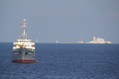 Cận cảnh tòa nhà 9 tầng Trung Quốc xây dựng trái phép trên bãi đá Huy Gơ ảnh 9 Cận cảnh tòa nhà 9 tầng Trung Quốc xây dựng trái phép trên bãi đá Huy Gơ ảnh 9