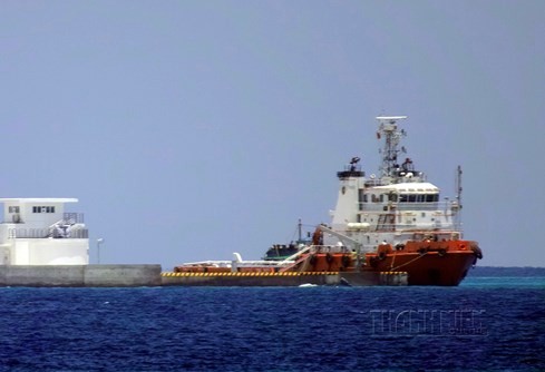 Cận cảnh tòa nhà 9 tầng Trung Quốc xây dựng trái phép trên bãi đá Huy Gơ ảnh 5 Cận cảnh tòa nhà 9 tầng Trung Quốc xây dựng trái phép trên bãi đá Huy Gơ ảnh 5