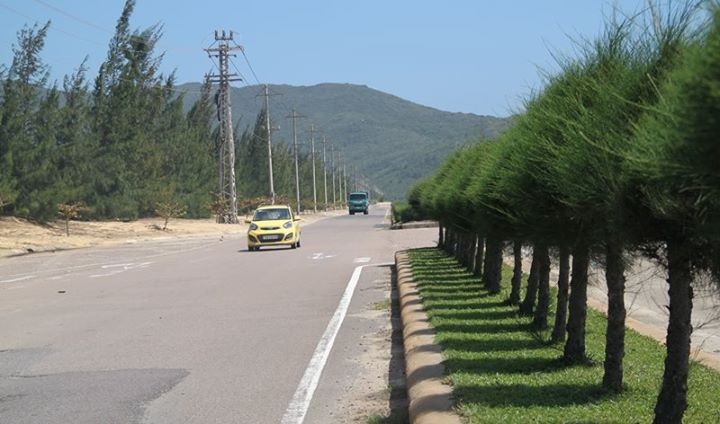 Một đoạn đường trục Khu kinh tế Nhơn Hội. (Ảnh: Internet) Một đoạn đường trục Khu kinh tế Nhơn Hội. (Ảnh: Internet)