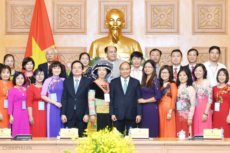 Thủ tướng: Người thầy phải 'gieo mầm' những phẩm chất tốt đẹp ảnh 3 Thủ tướng: Người thầy phải 'gieo mầm' những phẩm chất tốt đẹp ảnh 3