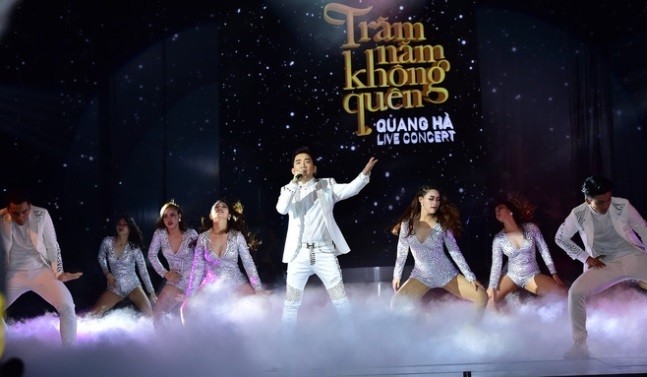 Như Quỳnh khóc nghẹn khi thu âm ca khúc mới ảnh 4 Bài 1: Từ một live show bị kiện tơi bời...