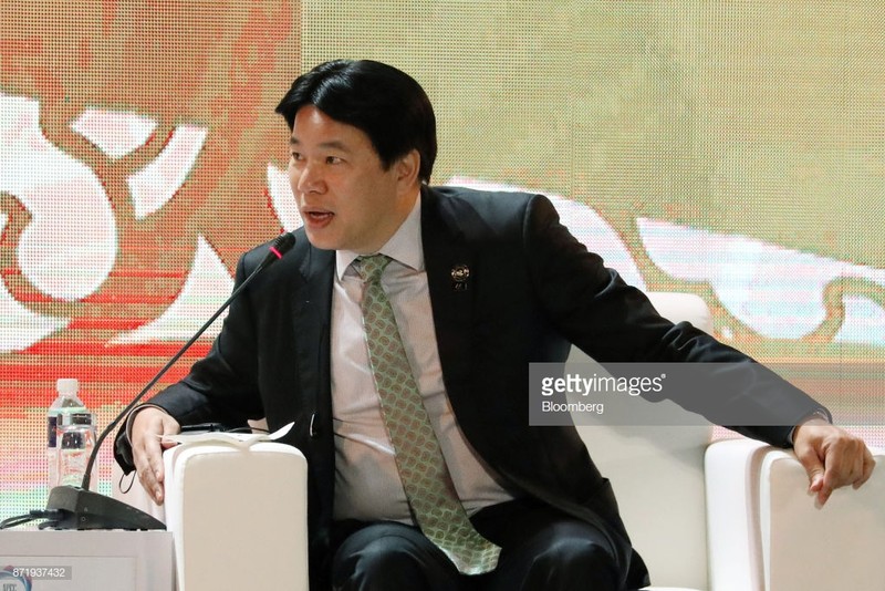 CEO Alpha King Chan Min Simon đang thường xuyên xuất hiện trên truyền trông trong nước hơn nhưng đã bao giờ bạn nghe hay hỏi về Chủ tịch của Alpha King (?!). (Ảnh: Bloomberg) CEO Alpha King Chan Min Simon đang thường xuyên xuất hiện trên truyền trông trong nước hơn nhưng đã bao giờ bạn nghe hay hỏi về Chủ tịch của Alpha King (?!). (Ảnh: Bloomberg)