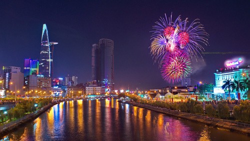 Danh sách chi tiết các điểm bắn pháo hoa giao thừa trên cả nước vào đêm nay ảnh 1 Điểm bắn pháo hoa giao thừa trên cả nước không thể bỏ lỡ