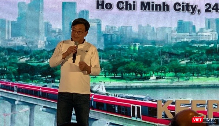 Ông Quang “Masan” kể chuyện học vật lý hạt nhân nhưng lại đi buôn mỳ gói