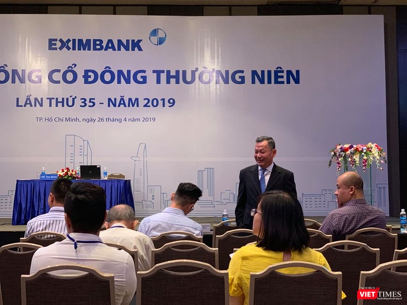 Thành viên HĐQT Đặng Anh Mai đến sau đó. Thành viên HĐQT Đặng Anh Mai đến sau đó.