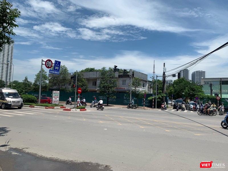 Khu đất D47 nằm ở vị trí đắc địa ngay ngã tư Tố Hữu - Lương Thế Vinh và sát bên công viên hồ điều hòa Phùng Khoang. (Ảnh: X.T) Khu đất D47 nằm ở vị trí đắc địa ngay ngã tư Tố Hữu - Lương Thế Vinh và sát bên công viên hồ điều hòa Phùng Khoang. (Ảnh: X.T)
